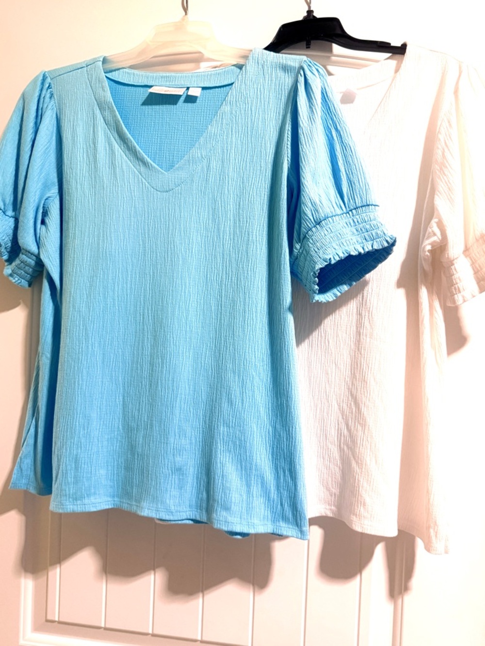 Set of 2 Belle Kim Gravel Packabelle sz M Tops Gauze/Linen feel, Smocked Sleeves